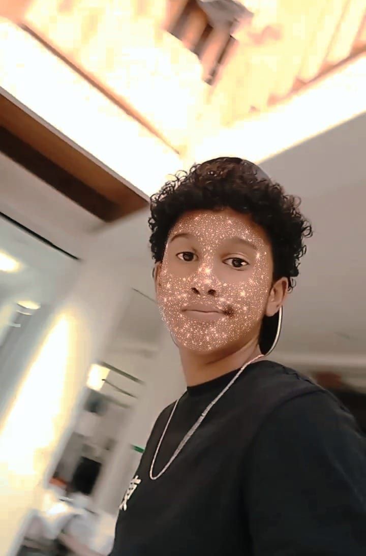 Profil de Eliaz
